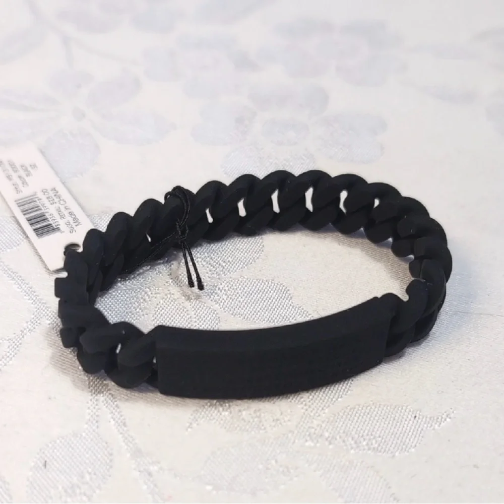 Black Marc by Marc Jacob’s Silicone Bracelet - Picture 1 of 2
